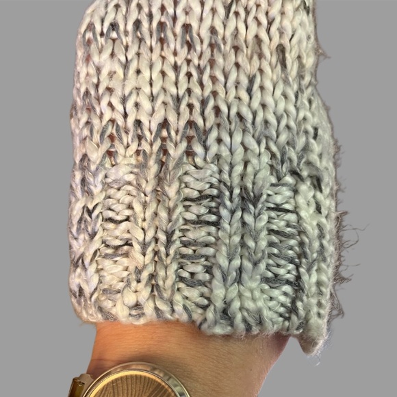 POL Gray and Red Knit Boatneck Sweater, Size Large. - Picture 5 of 7